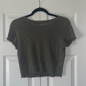Cropped ruffle t shirt